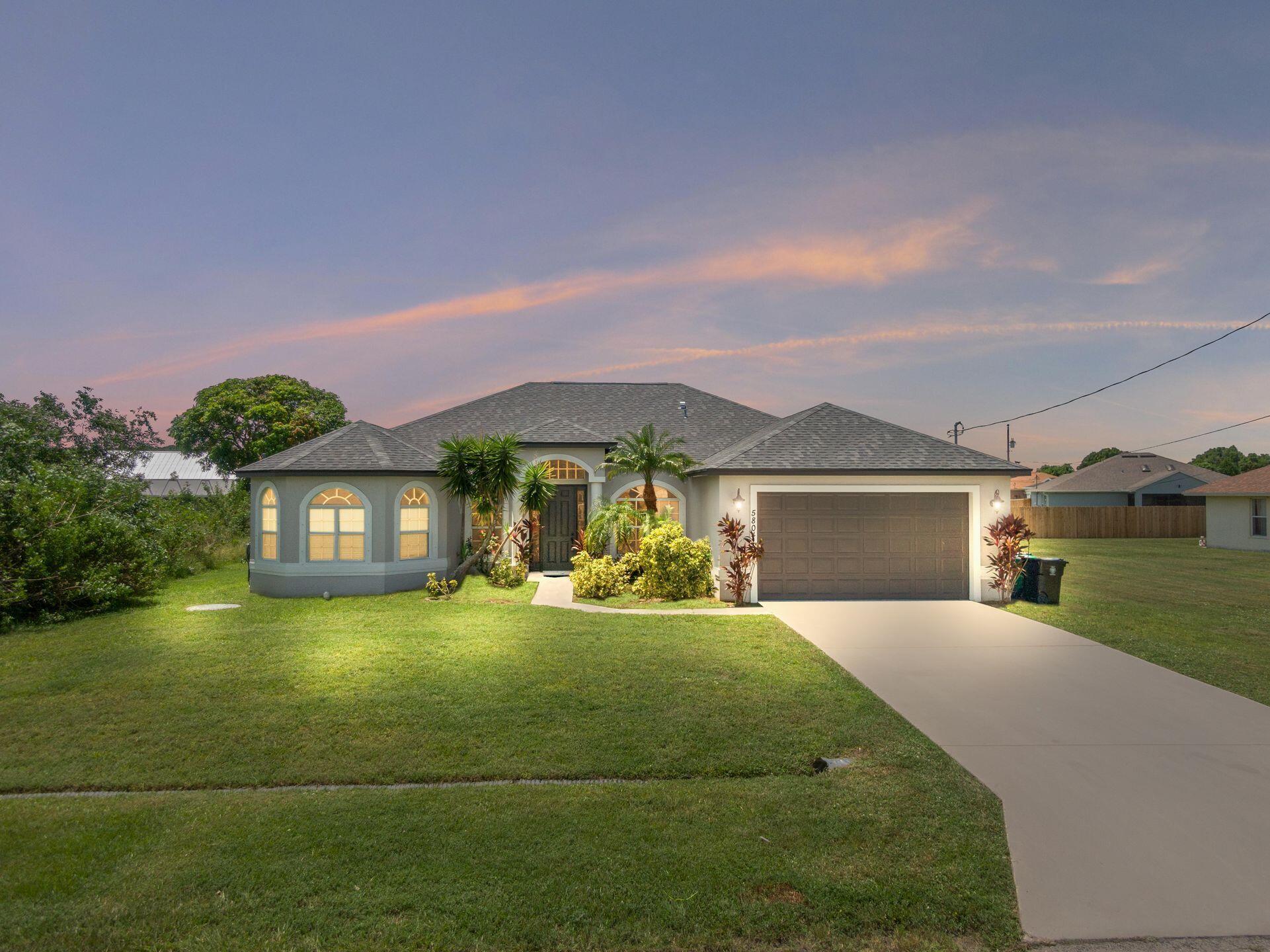 5804 NW North Dooley Cir