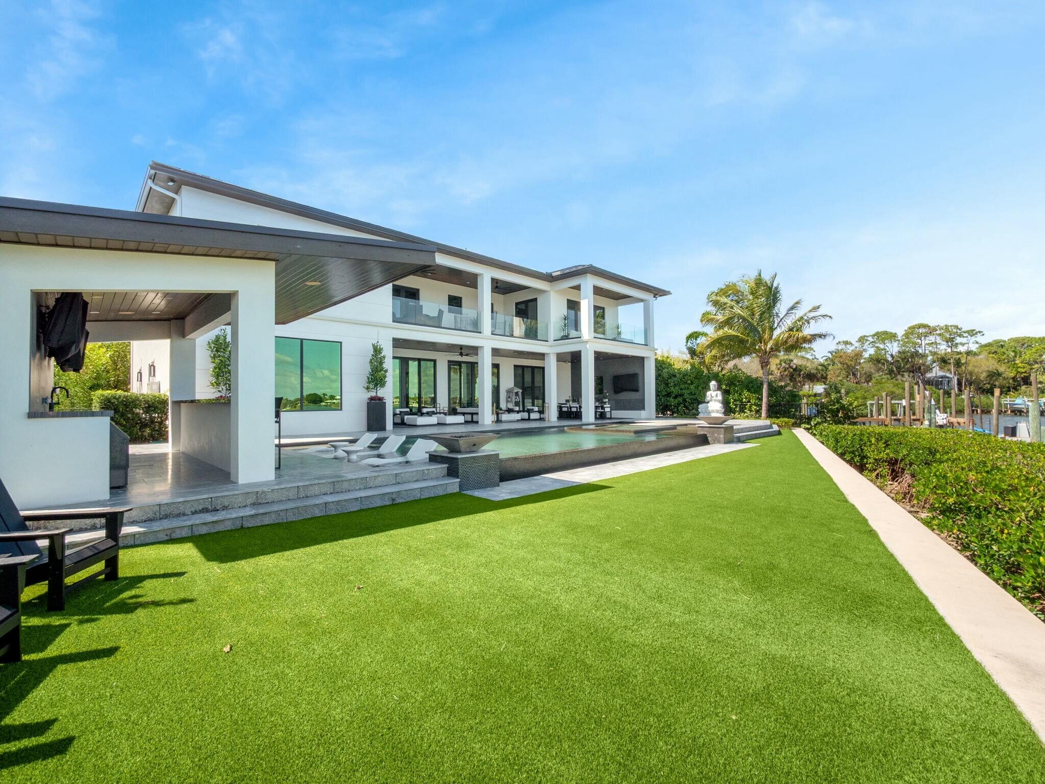 9 Bamboo Ln Jupiter, FL 33458