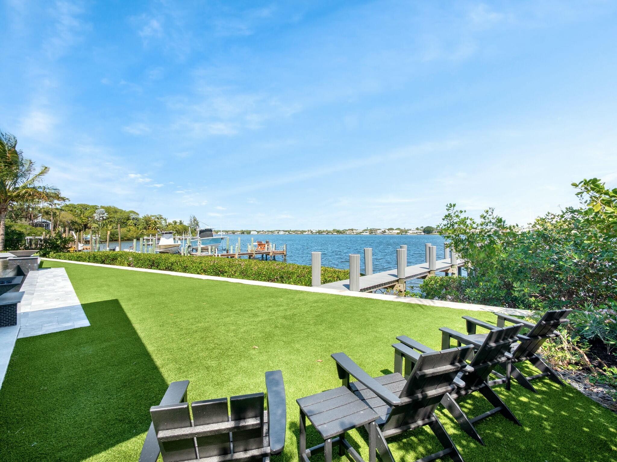 9 Bamboo Ln Jupiter, FL 33458