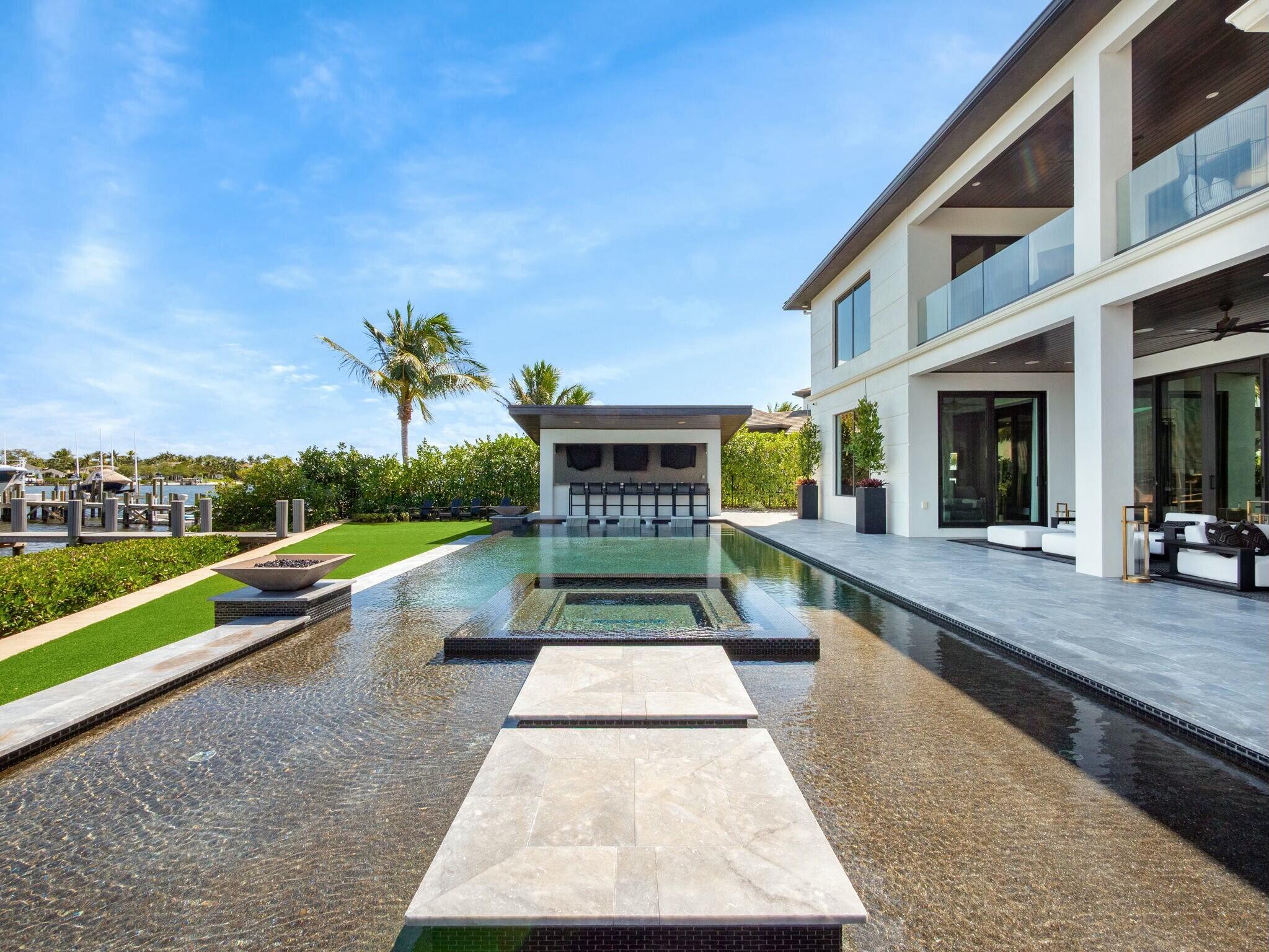 9 Bamboo Ln Jupiter, FL 33458