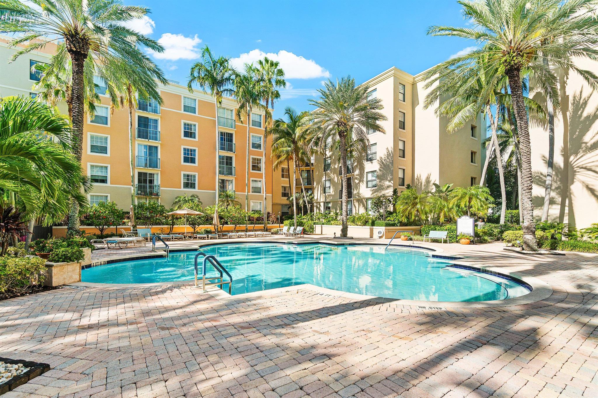 630 S Sapodilla Ave #123