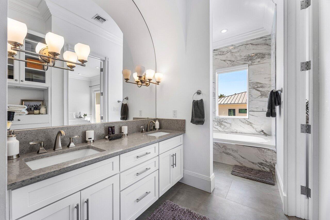 6080 Old Ocean Blvd Ocean Ridge, FL 33435