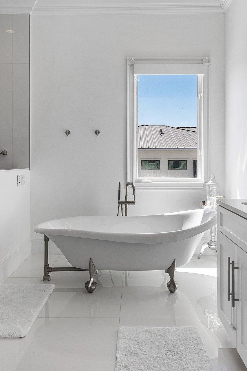 6080 Old Ocean Blvd Ocean Ridge, FL 33435