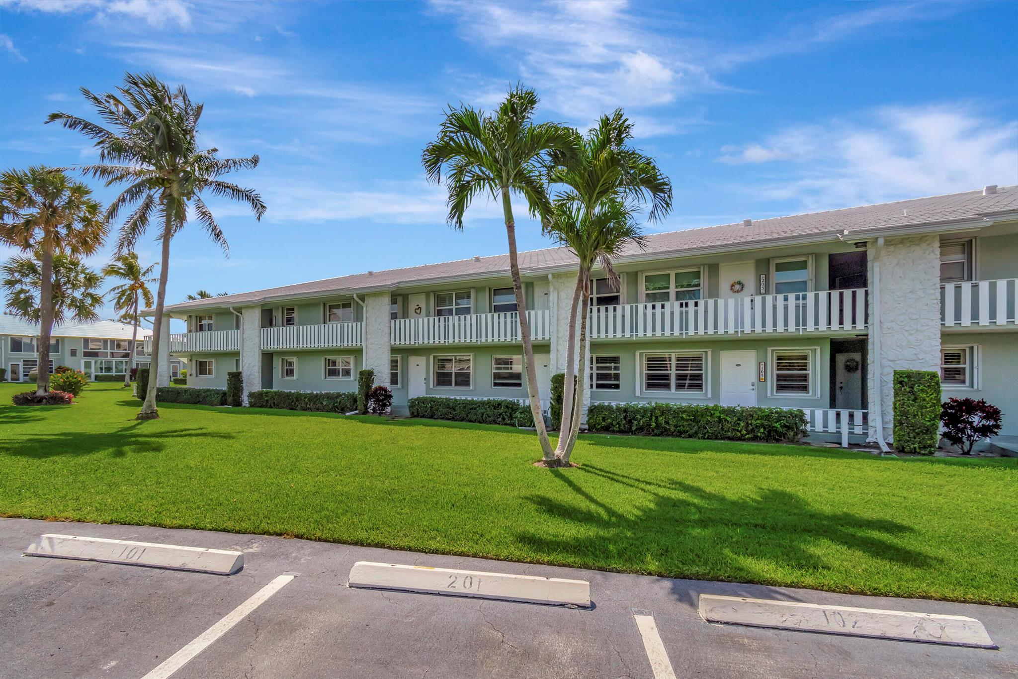5540 N Ocean Blvd #204