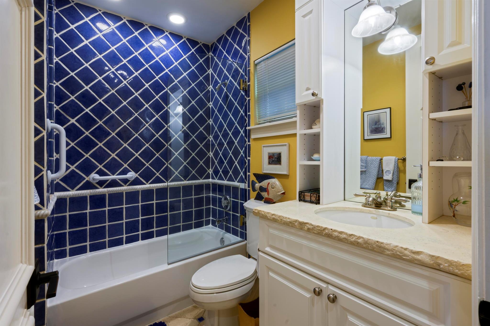 245 Murray Rd West Palm Beach, FL 33405