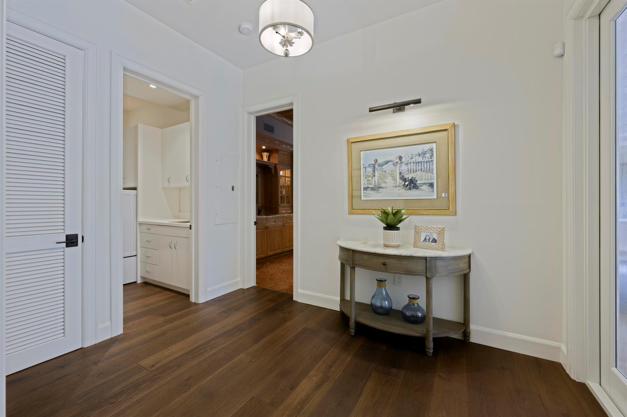 245 Murray Rd West Palm Beach, FL 33405