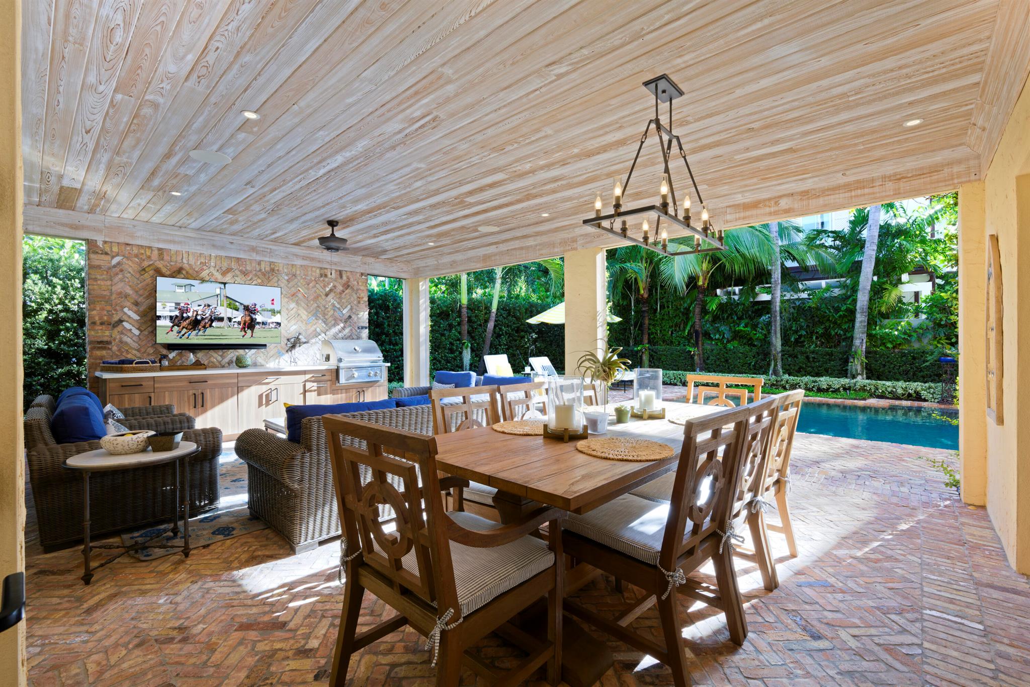 245 Murray Rd West Palm Beach, FL 33405