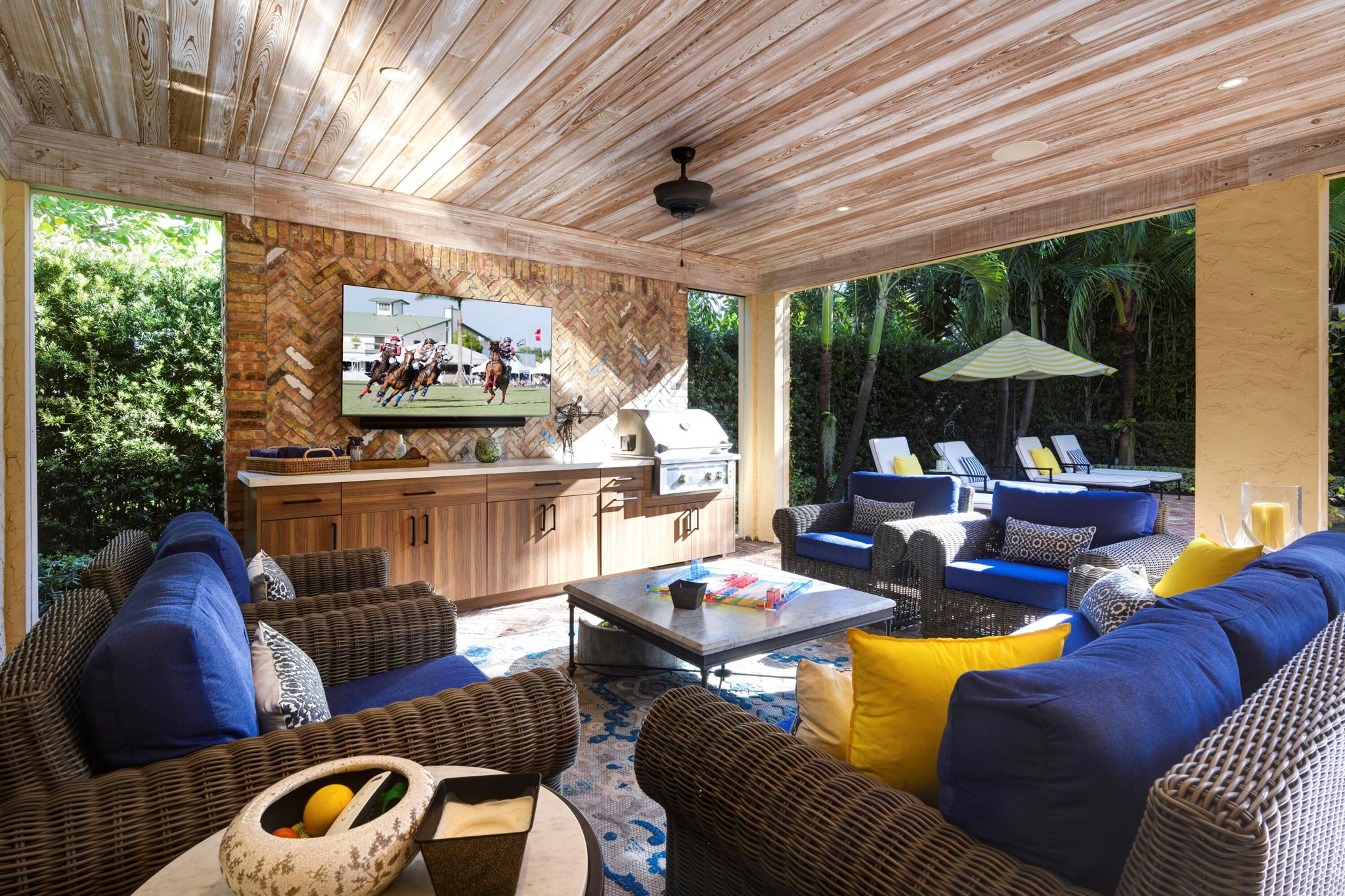 245 Murray Rd West Palm Beach, FL 33405