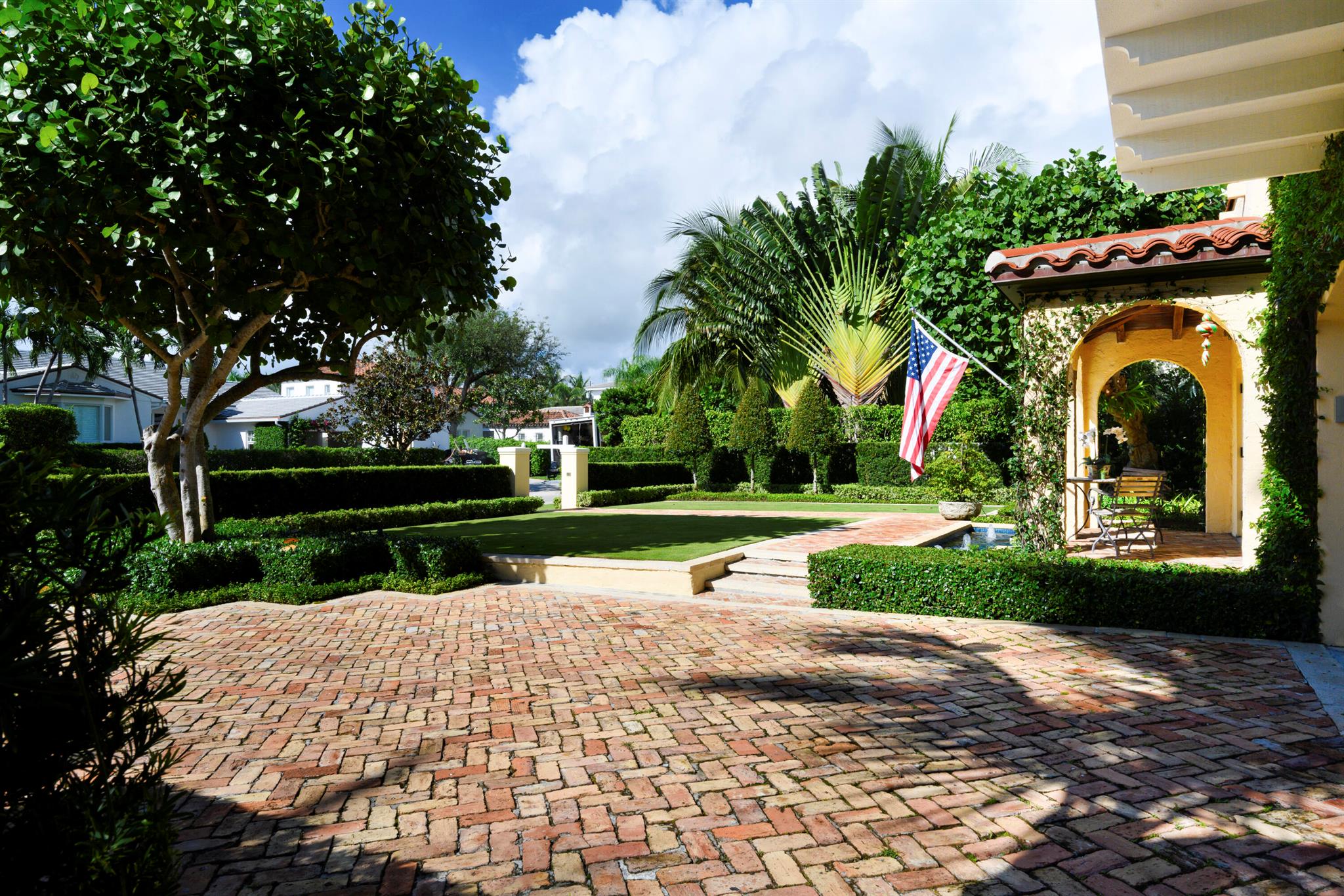 245 Murray Rd West Palm Beach, FL 33405