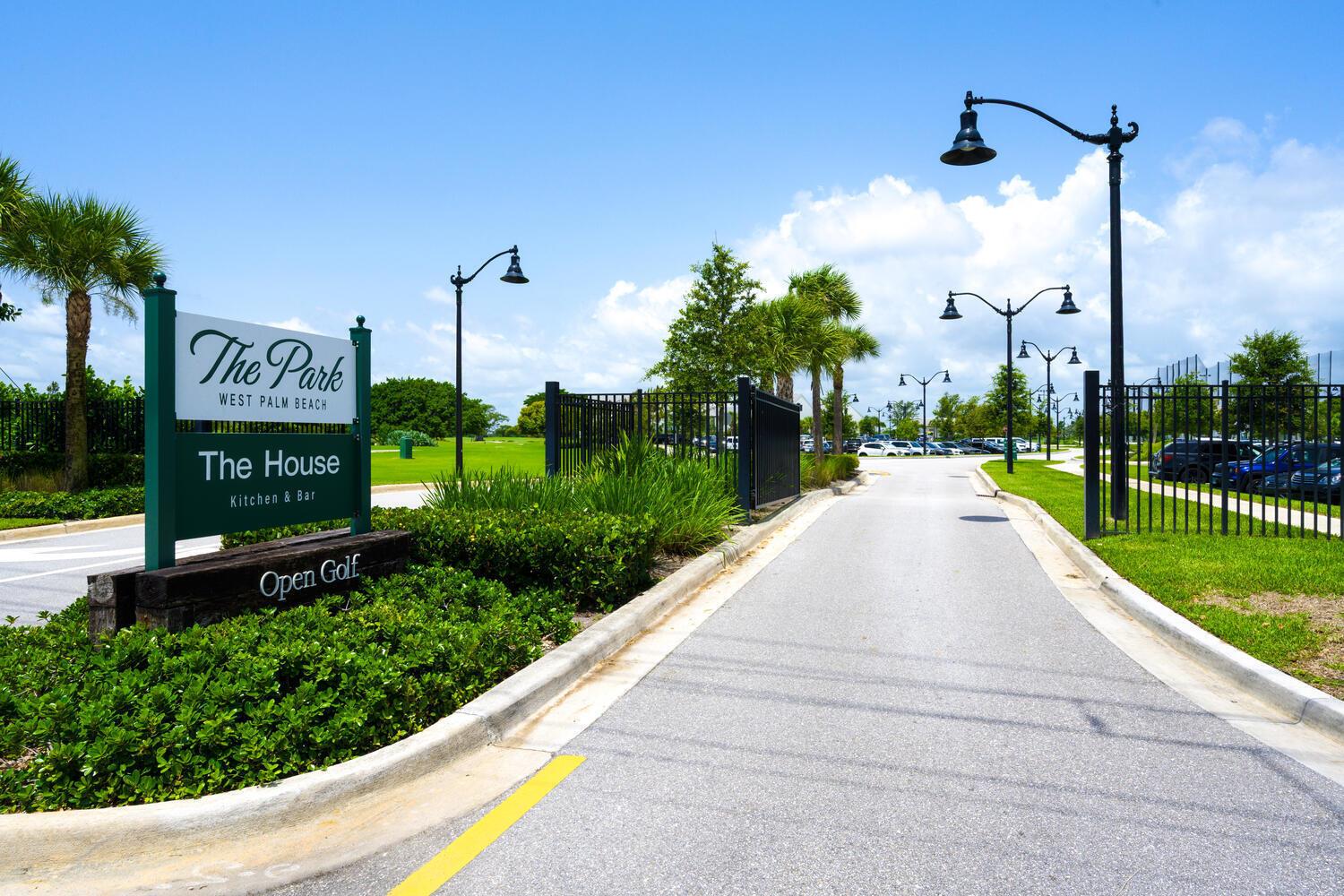 245 Murray Rd West Palm Beach, FL 33405