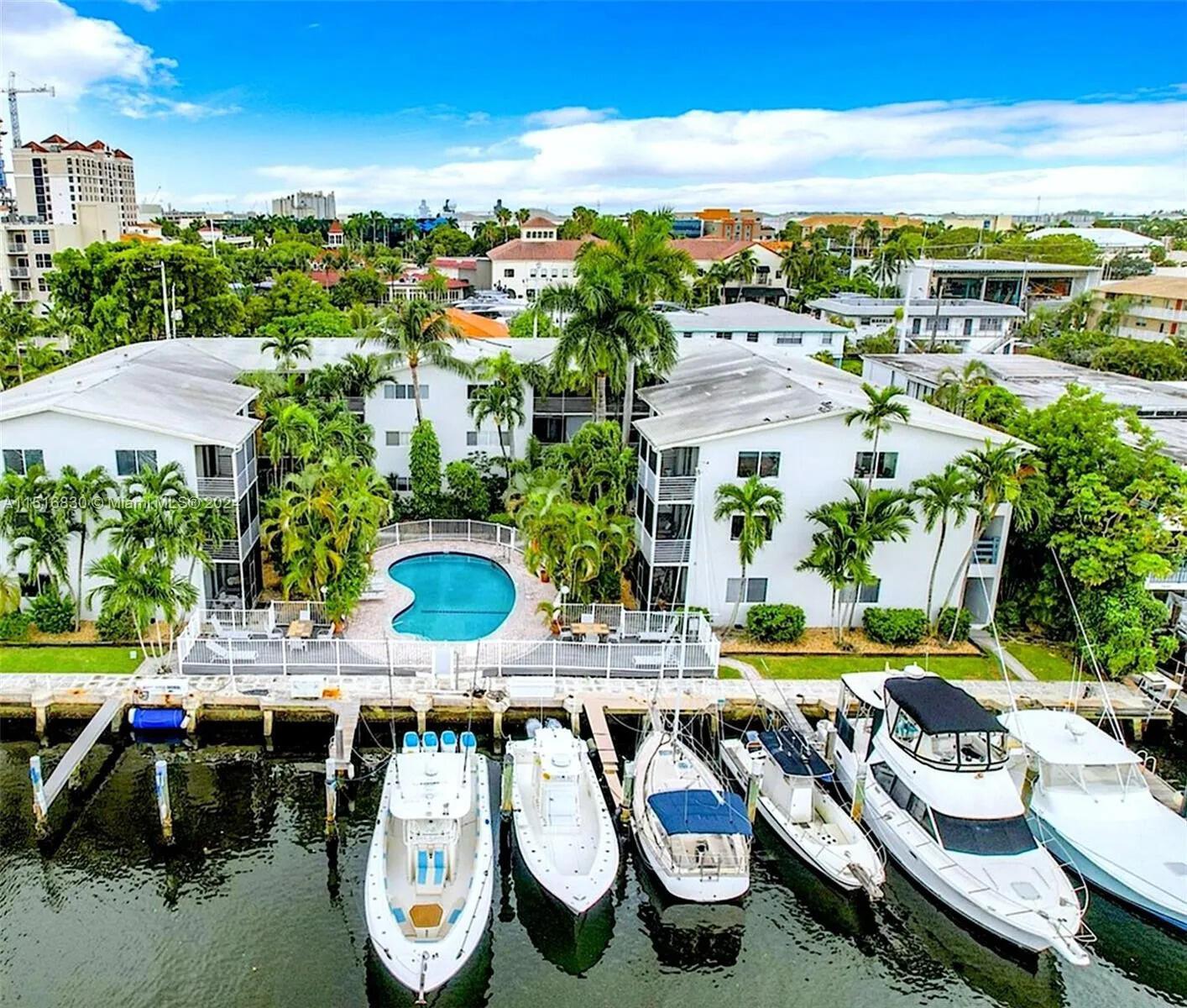 1535 SE 15th St #109