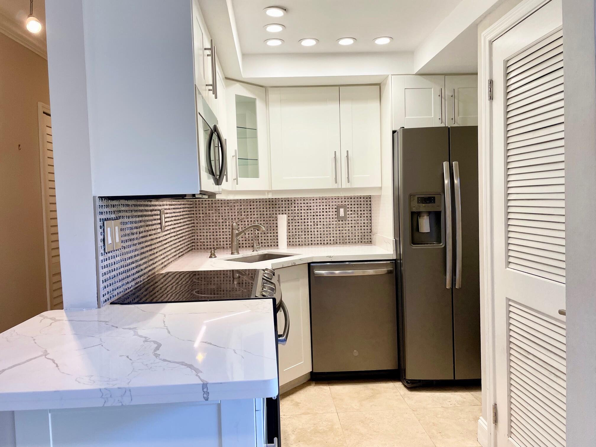 1535 SE 15th #109 Fort Lauderdale, FL 33316