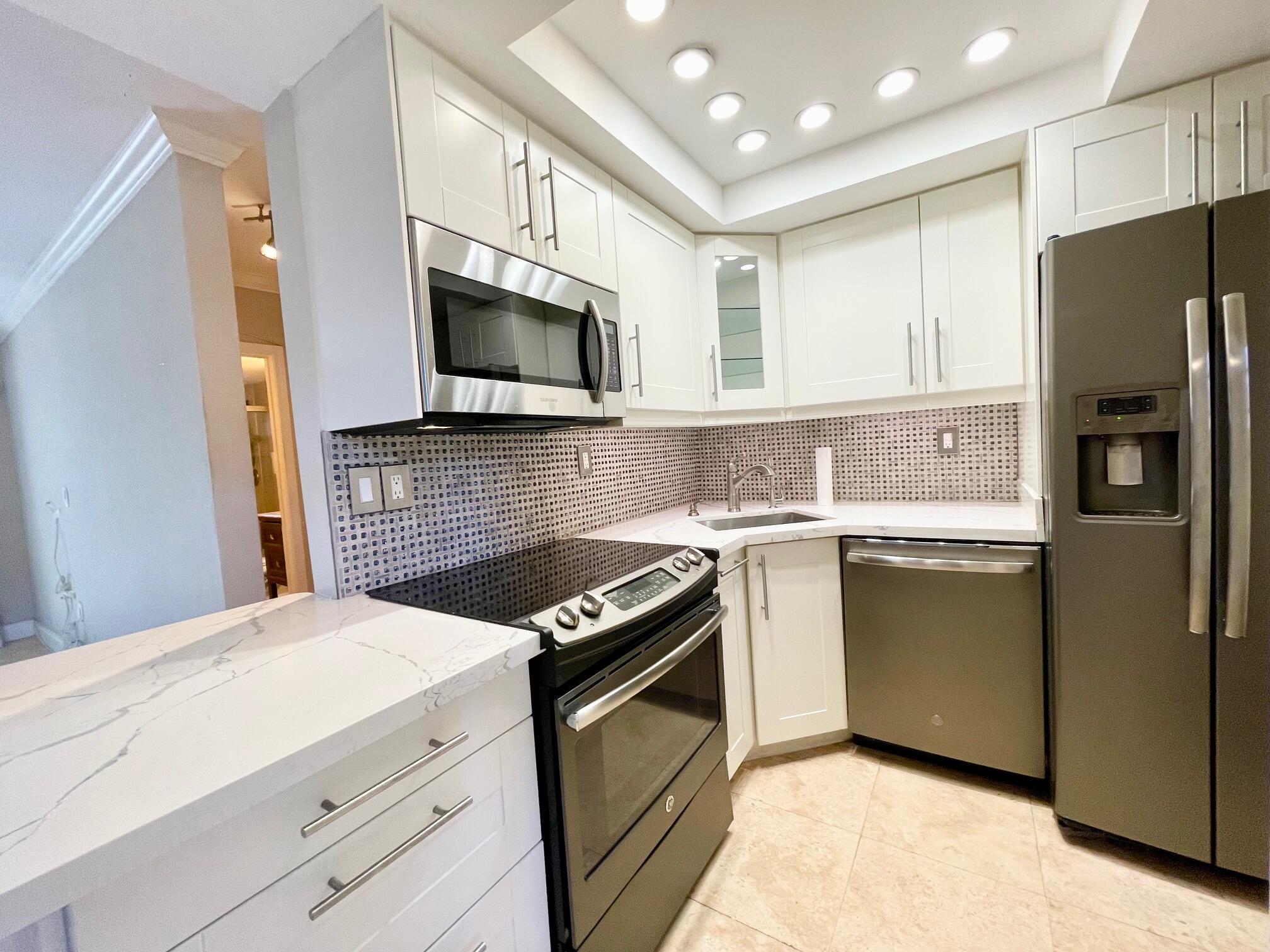 1535 SE 15th #109 Fort Lauderdale, FL 33316