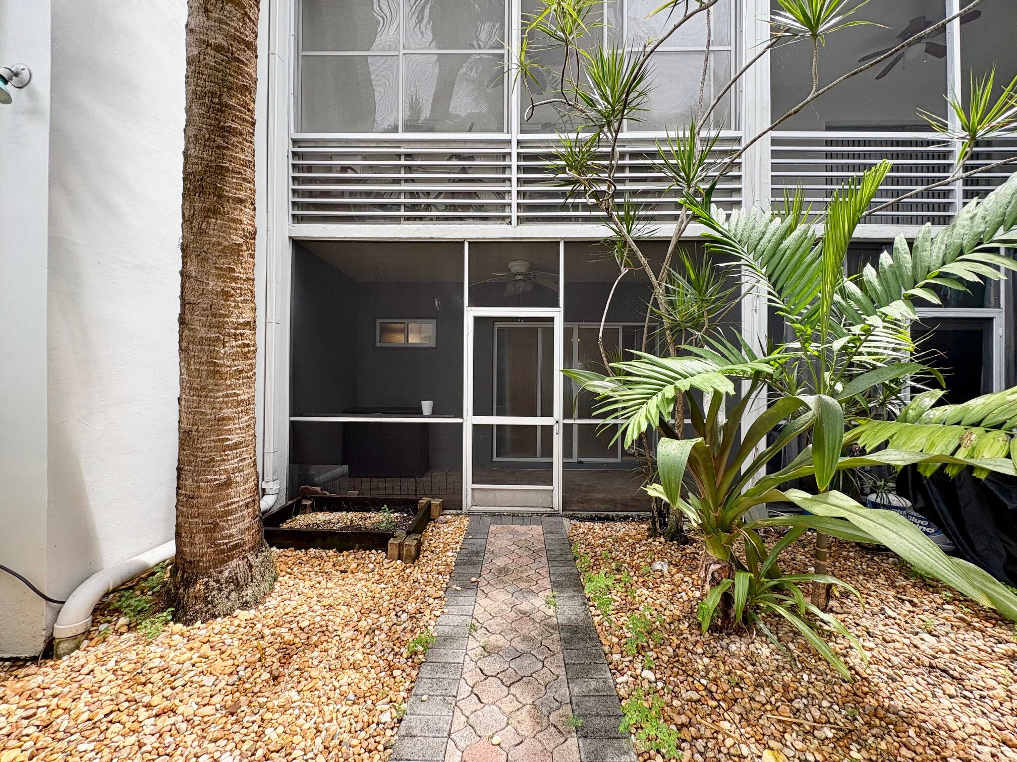 1535 SE 15th #109 Fort Lauderdale, FL 33316