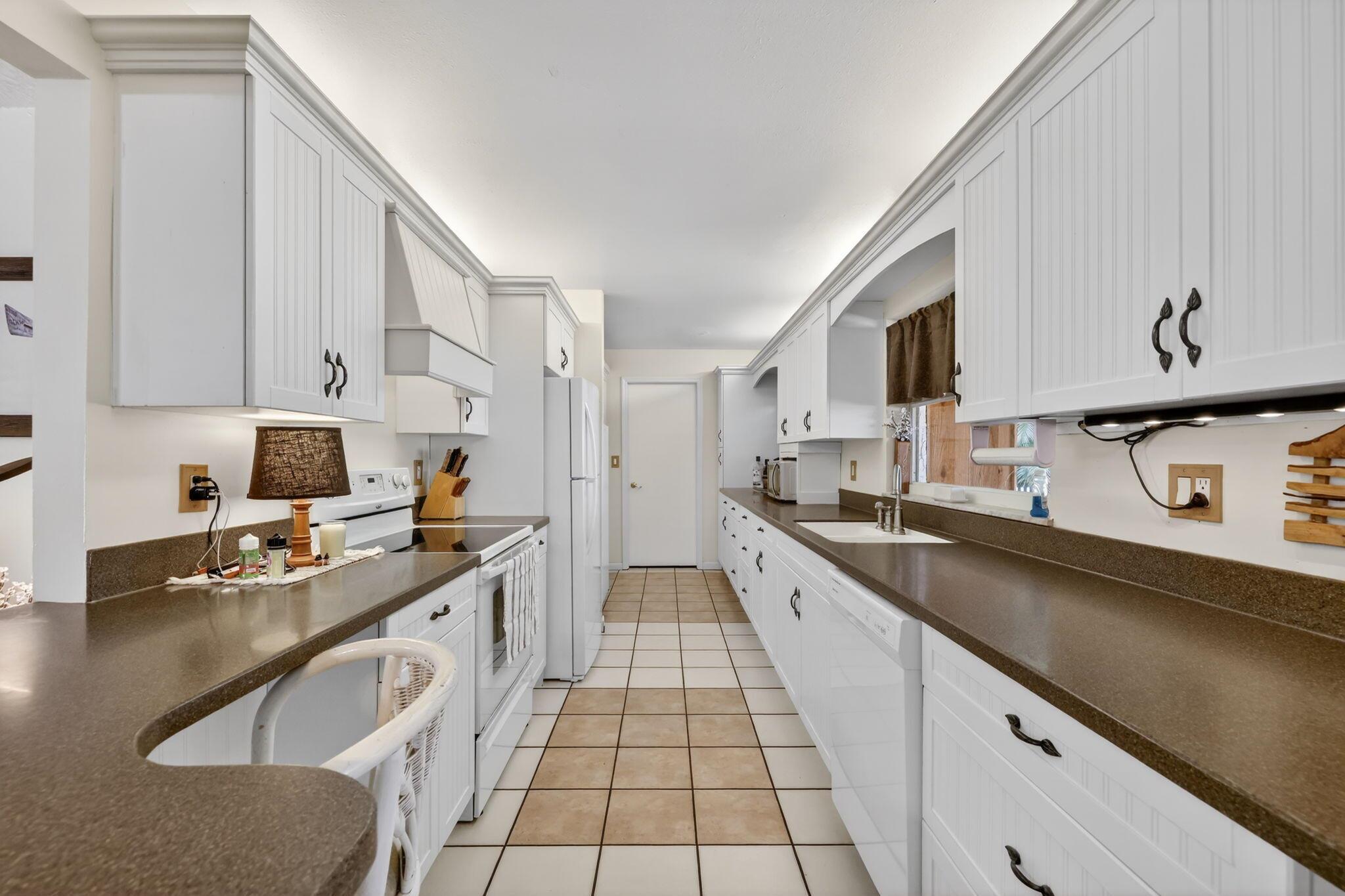 1769 SE Madison St Stuart, FL 34997