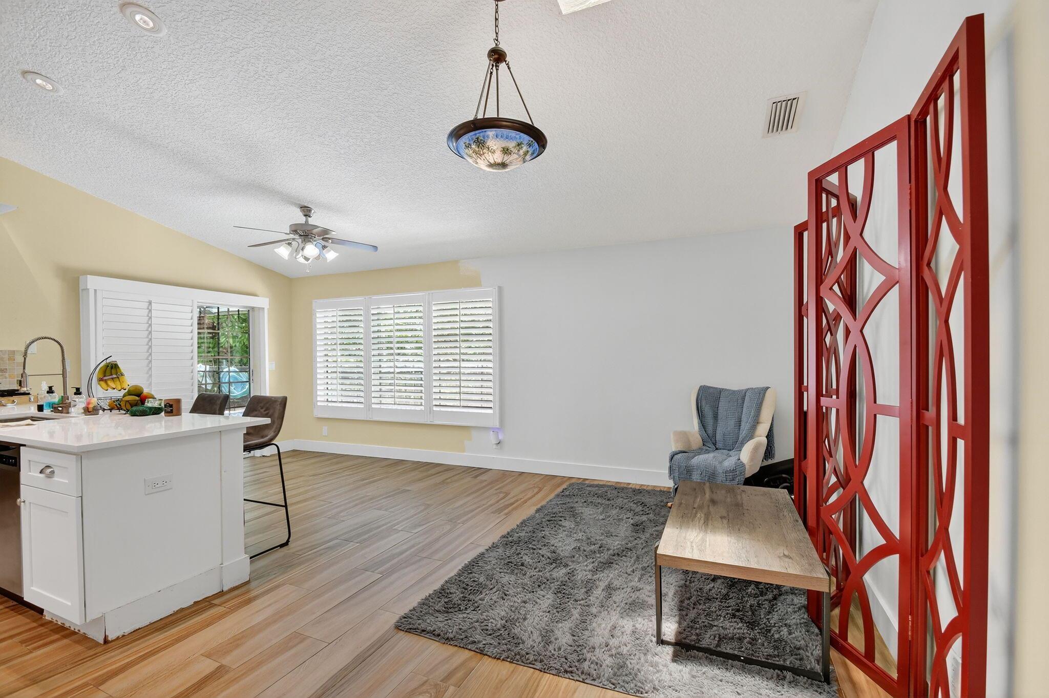 2700 Yarmouth Dr Wellington, FL 33414