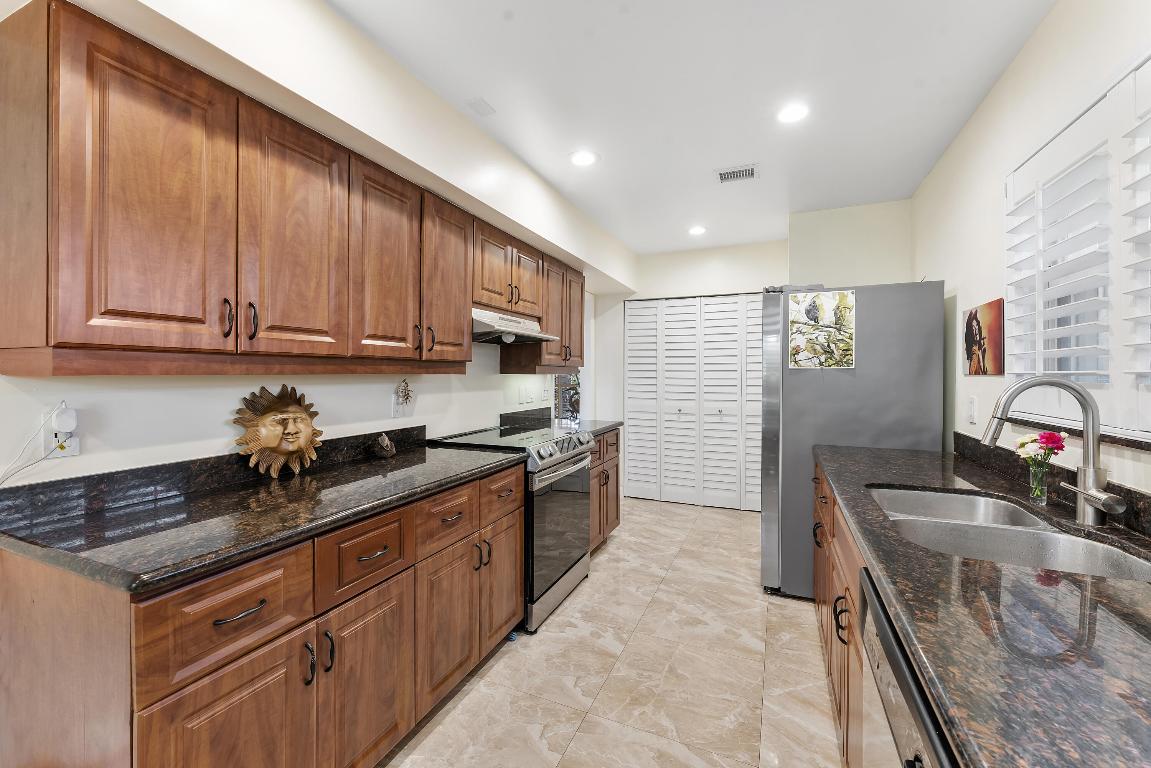 4161 S Us Hwy 1 #G1 Jupiter, FL 33477