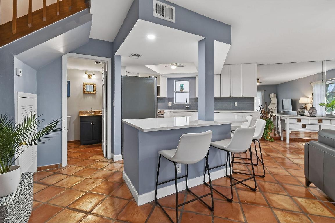 170 Seabreeze Jupiter, FL 33477