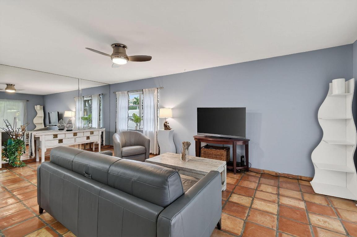 170 Seabreeze Jupiter, FL 33477