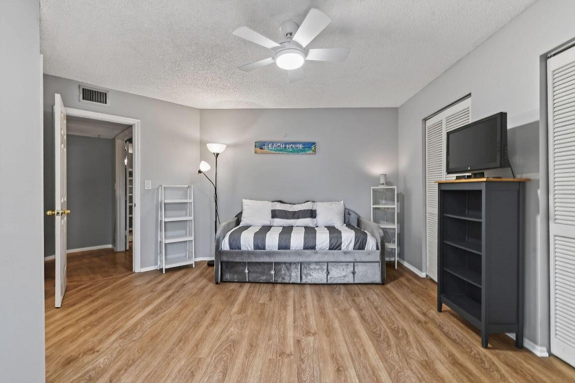 170 Seabreeze Jupiter, FL 33477