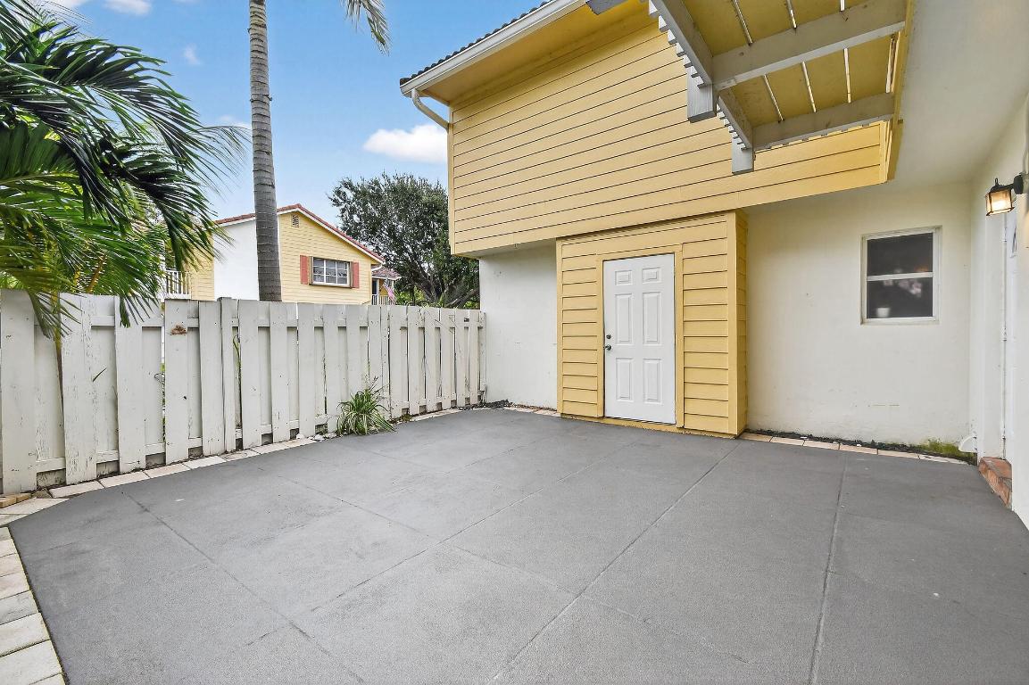 170 Seabreeze Jupiter, FL 33477