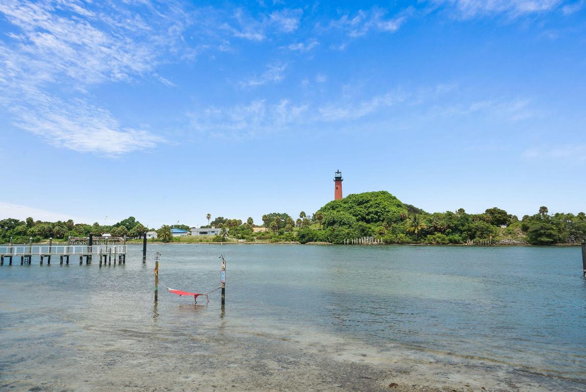 170 Seabreeze Jupiter, FL 33477