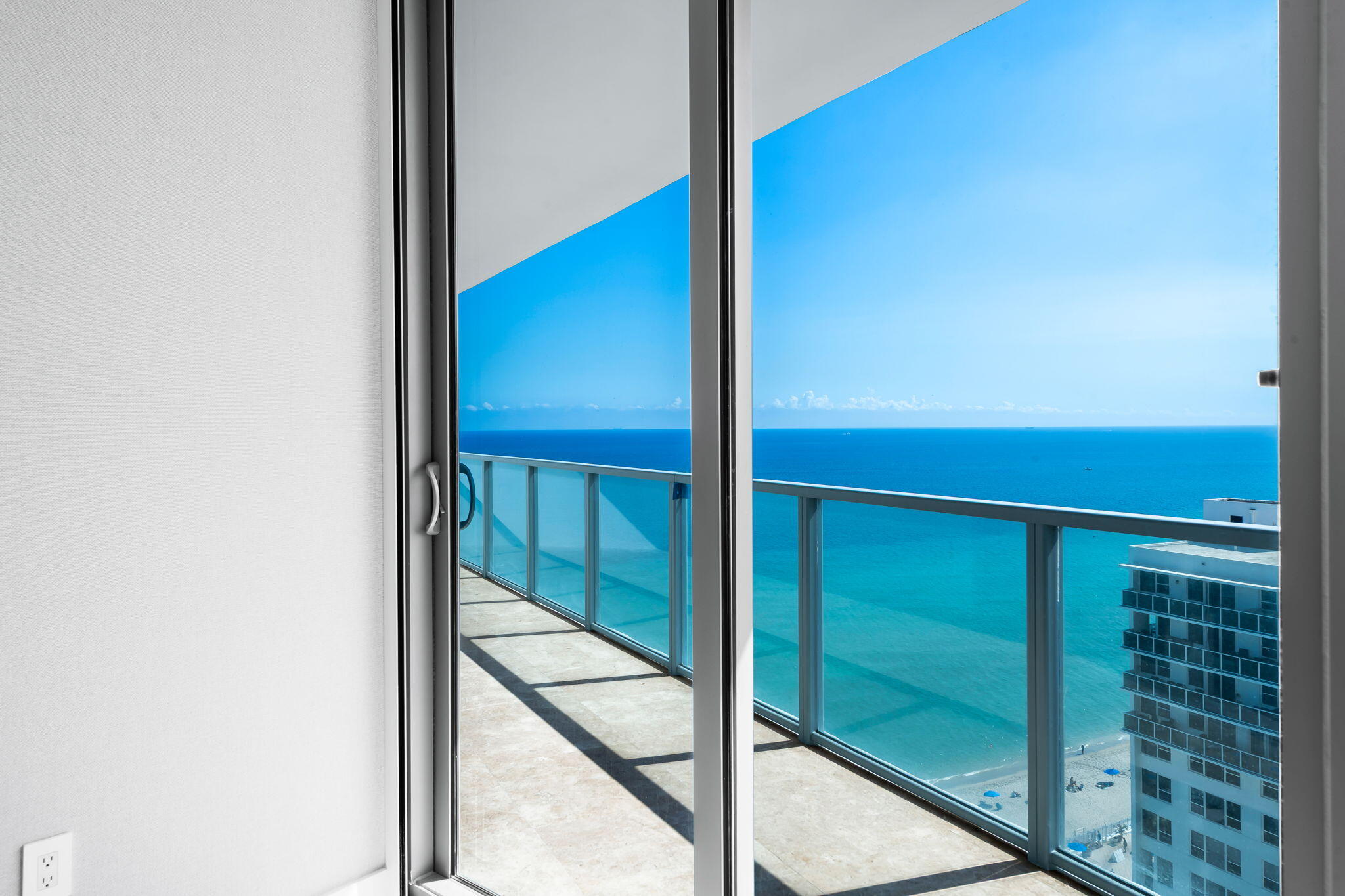 3101 S Ocean #1807 Hollywood, FL 33019