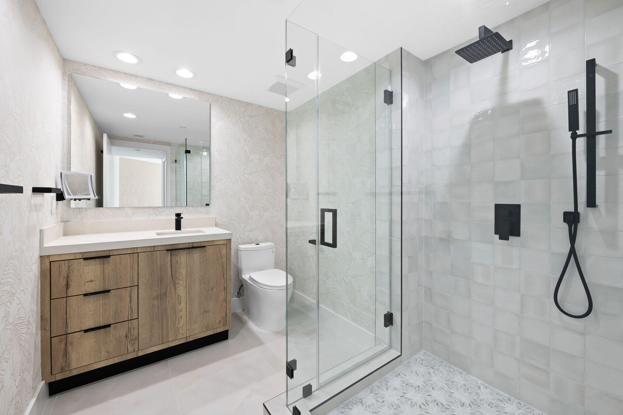 3101 S Ocean #1807 Hollywood, FL 33019