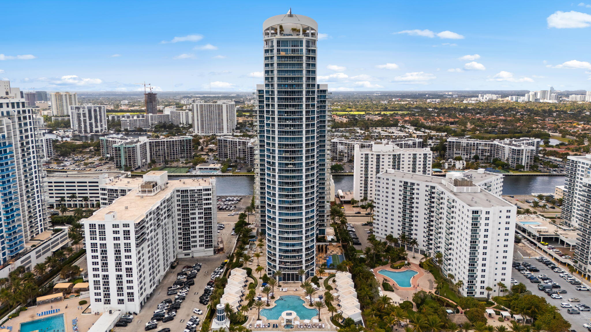 3101 S Ocean #1807 Hollywood, FL 33019