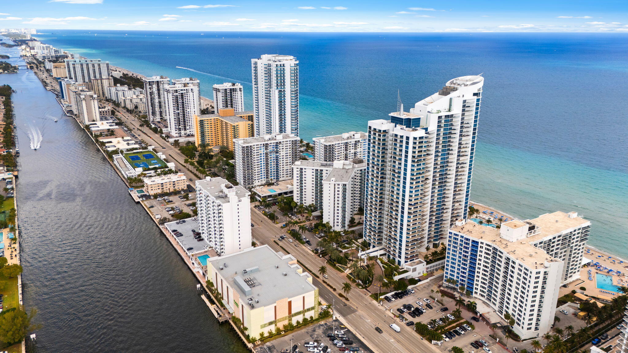 3101 S Ocean #1807 Hollywood, FL 33019