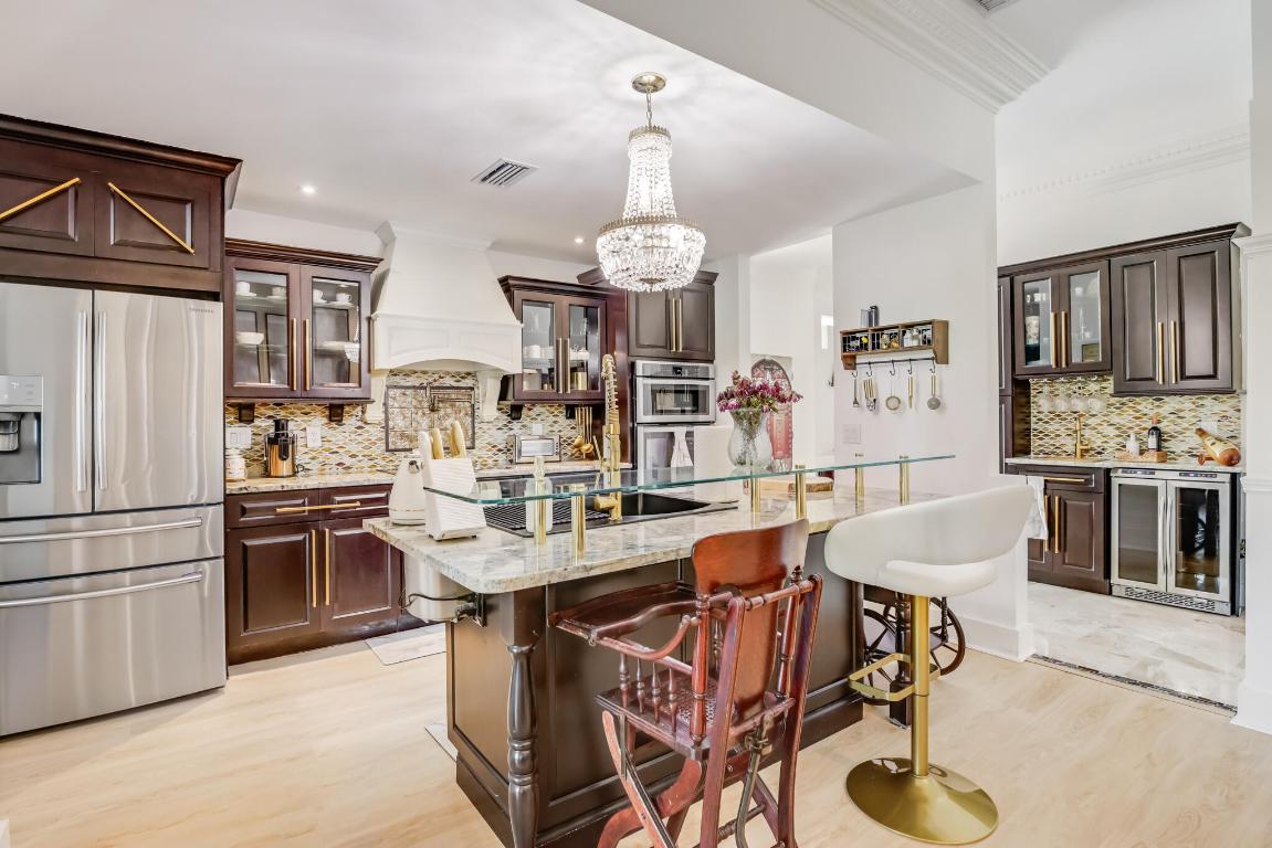 6590 Fountains Lake Worth, FL 33467