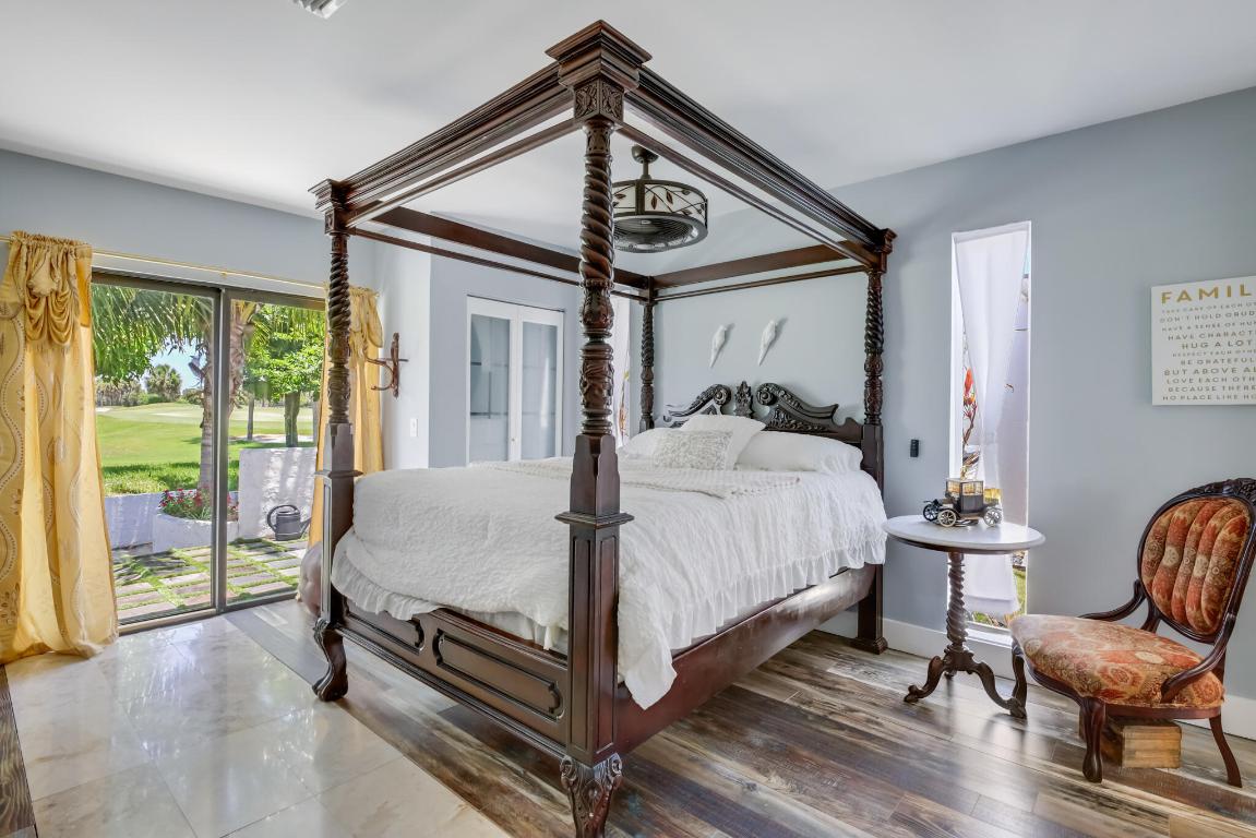 6590 Fountains Lake Worth, FL 33467