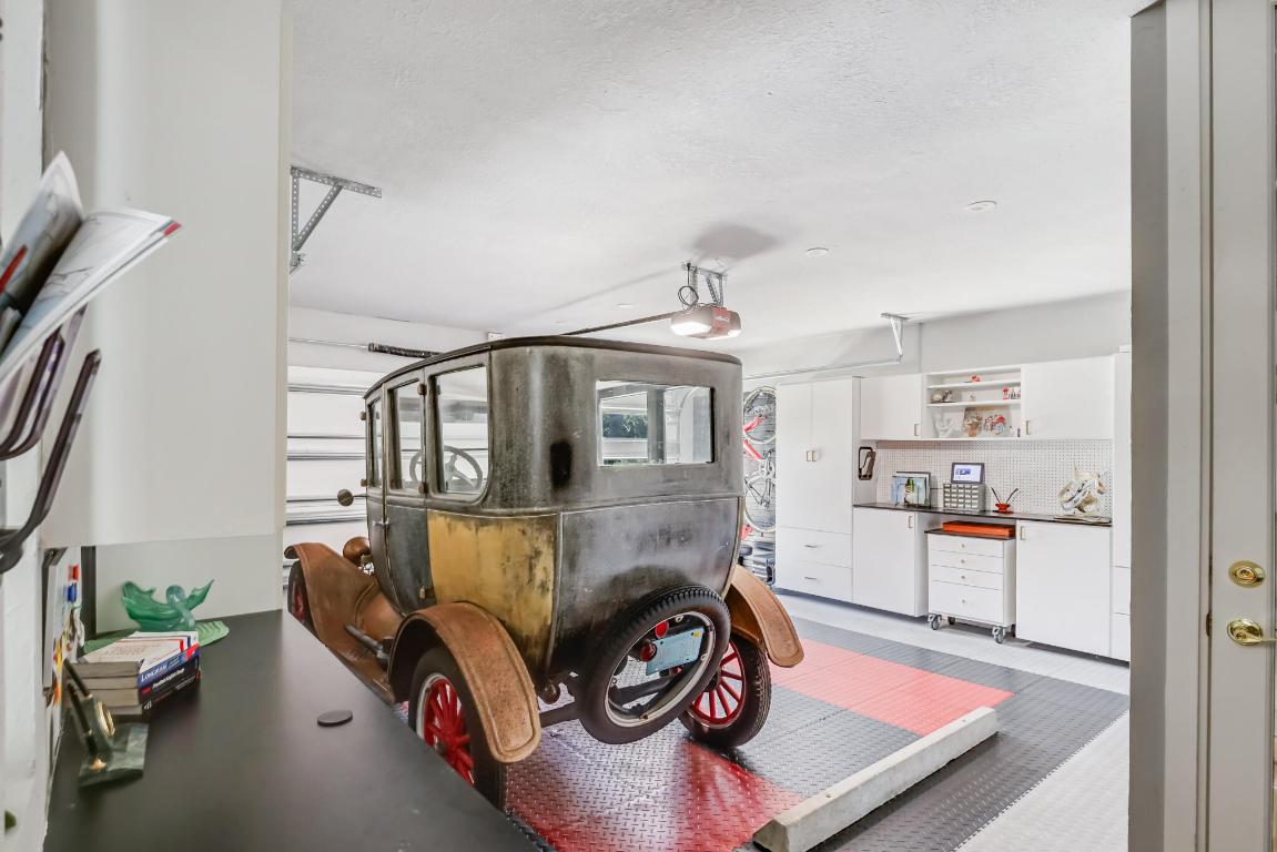 6590 Fountains Lake Worth, FL 33467