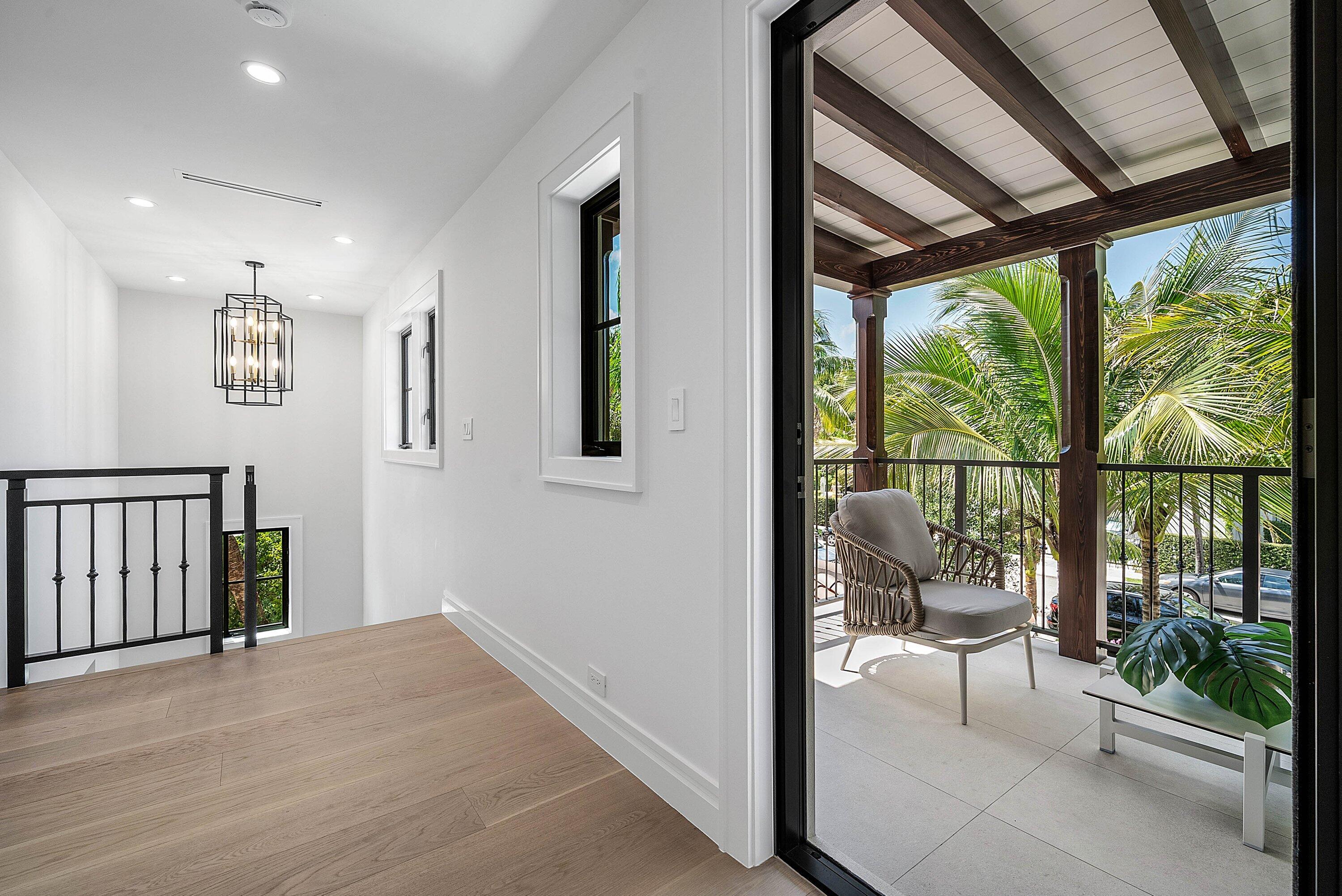 230 Pershing Way West Palm Beach, FL 33401