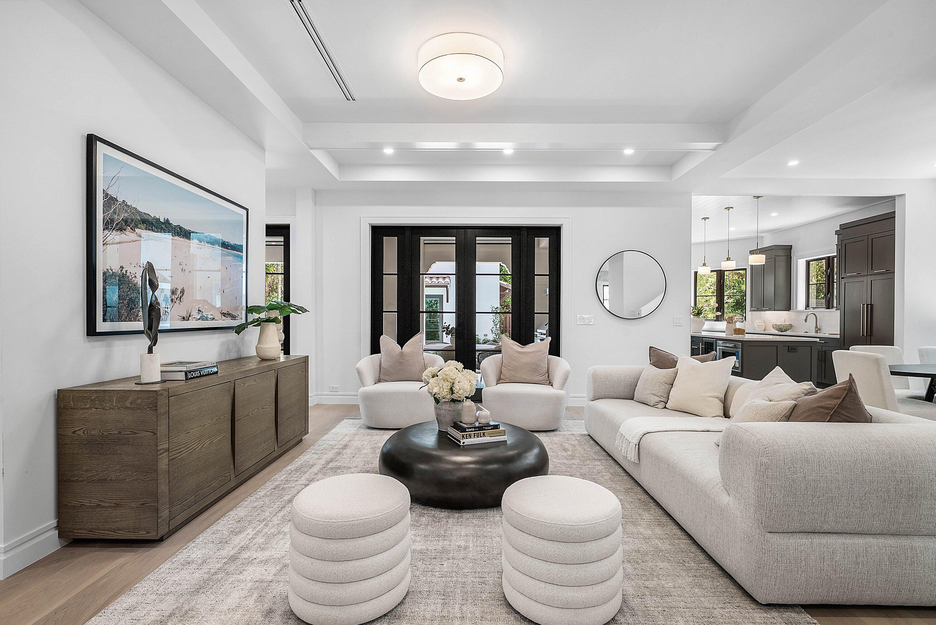 230 Pershing Way West Palm Beach, FL 33401