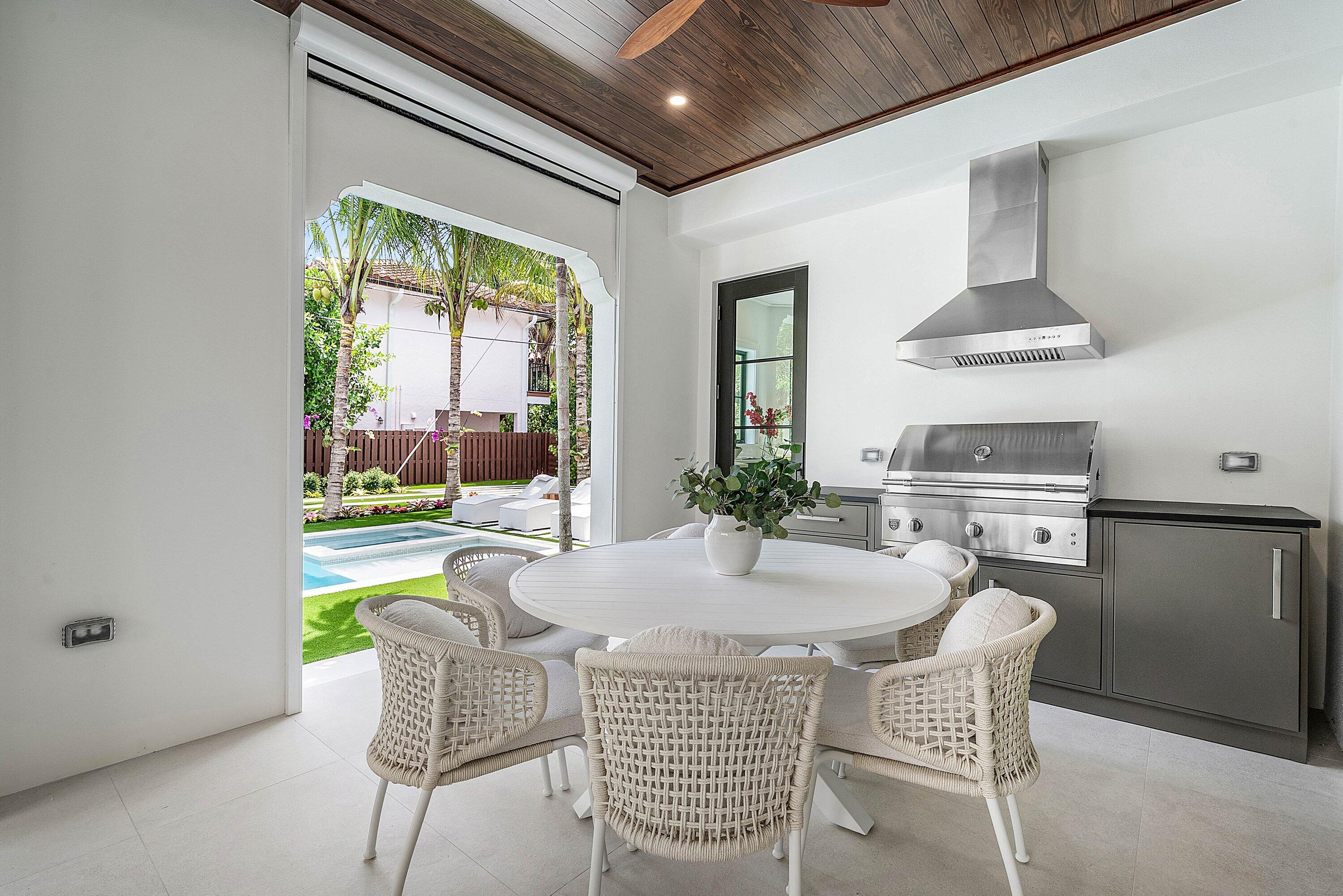 230 Pershing Way West Palm Beach, FL 33401