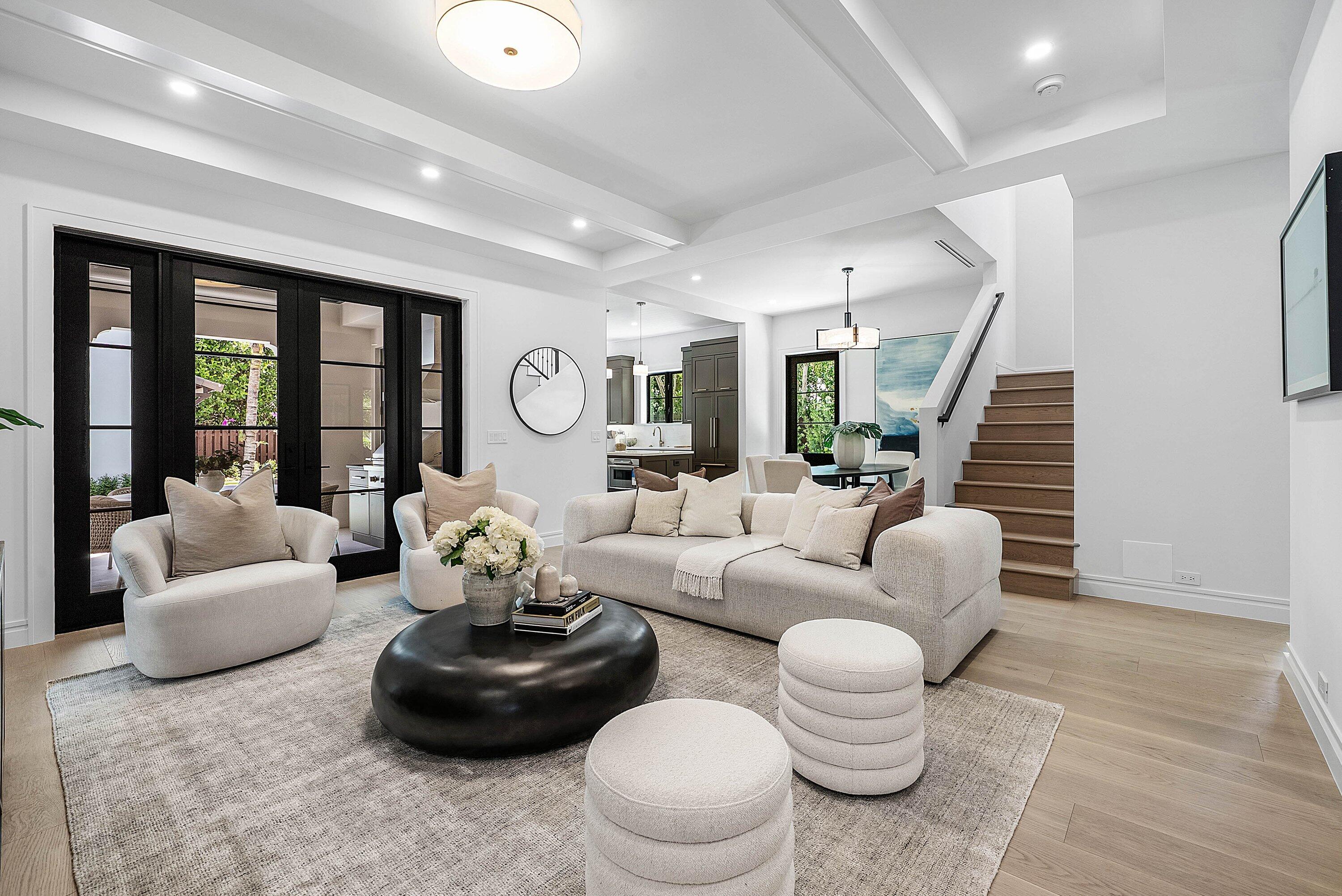 230 Pershing Way West Palm Beach, FL 33401