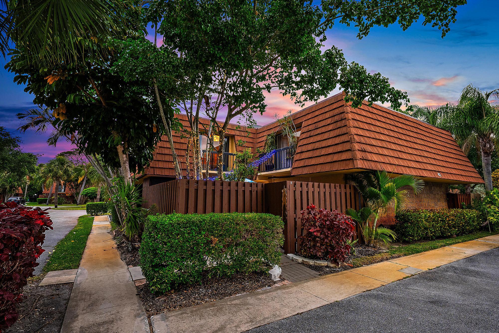 825 Center #42c Jupiter, FL 33458