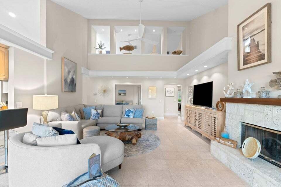 197 Ridge Jupiter, FL 33477