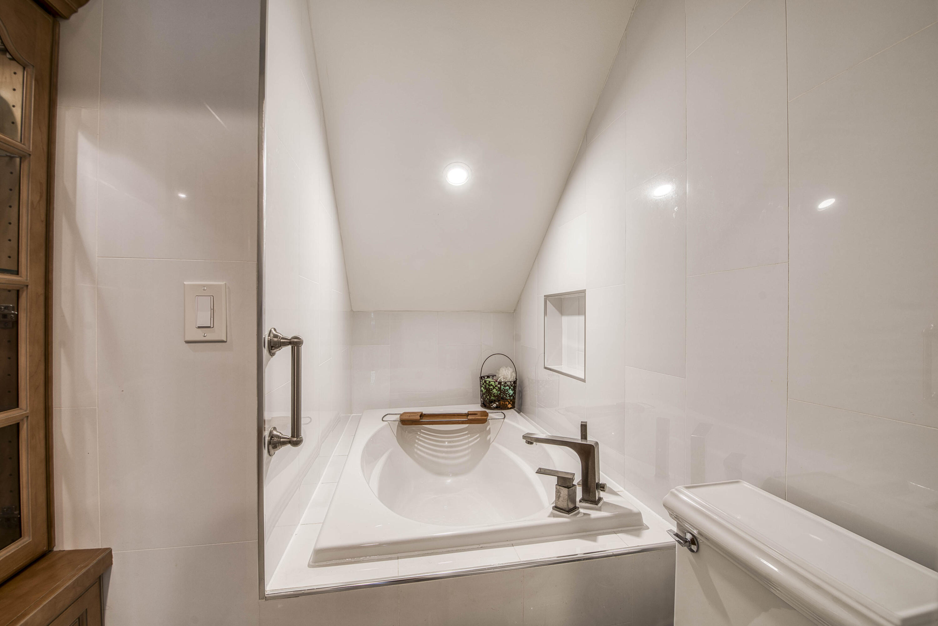 1304 Mainsail Jupiter, FL 33477