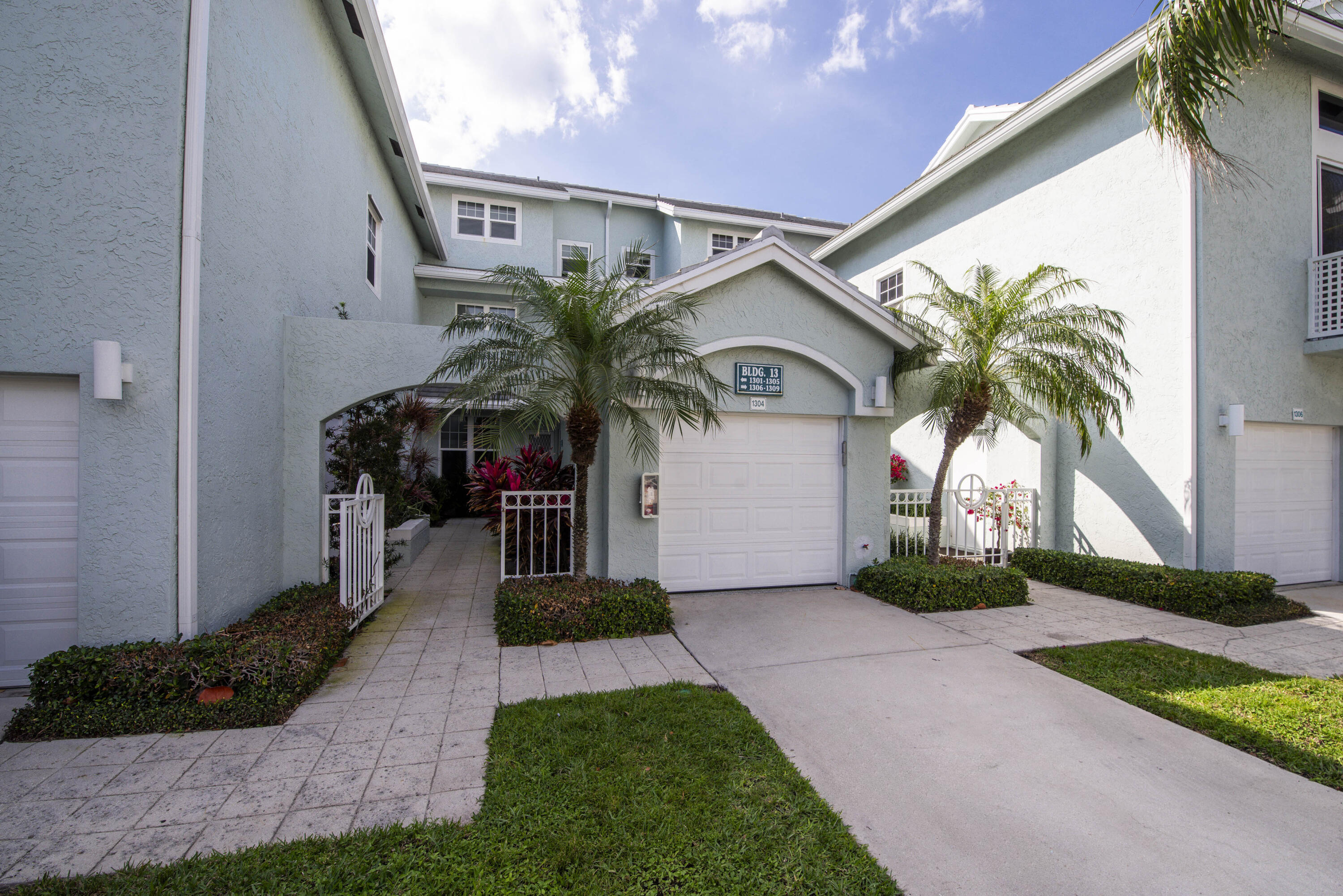 1304 Mainsail Jupiter, FL 33477
