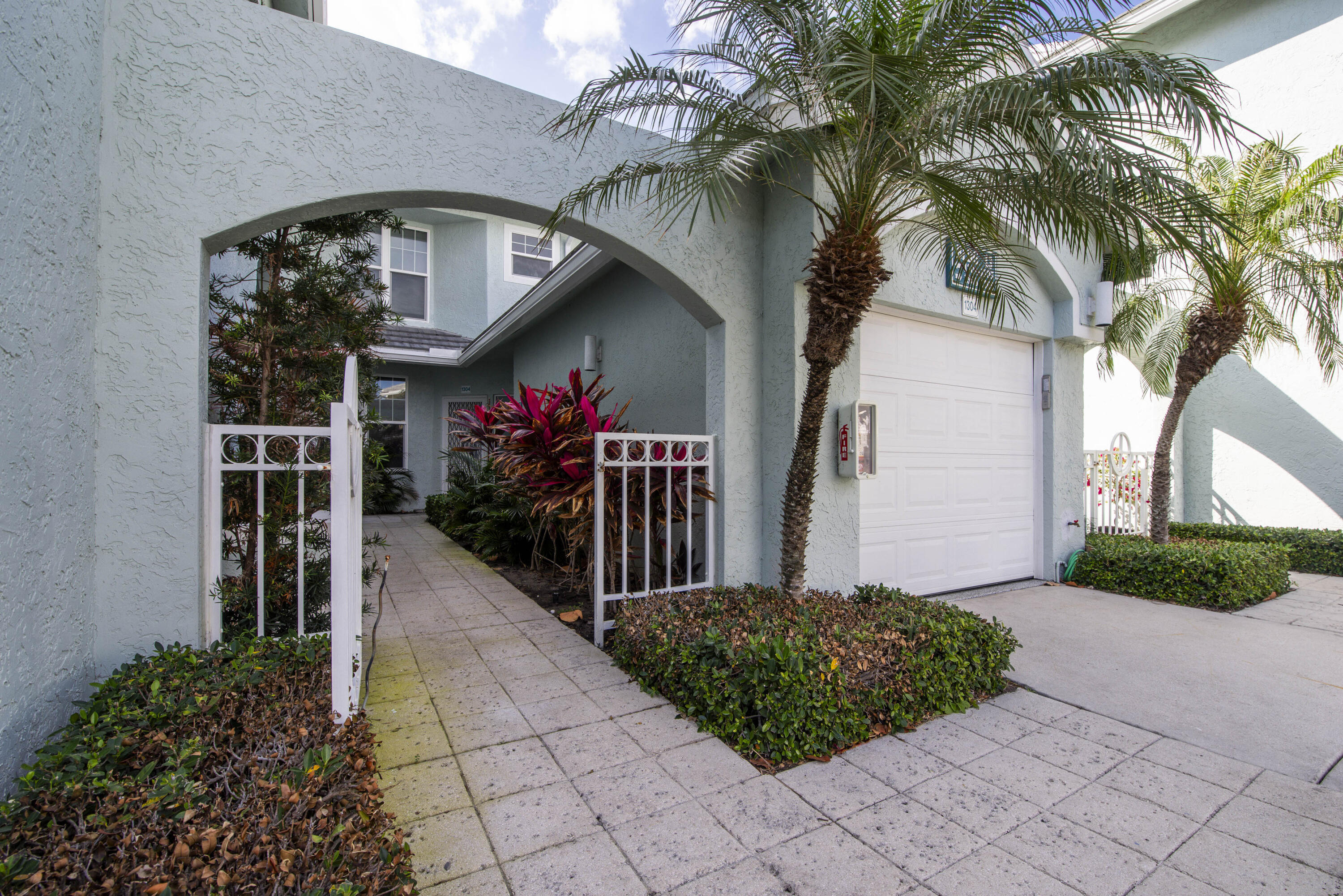 1304 Mainsail Jupiter, FL 33477