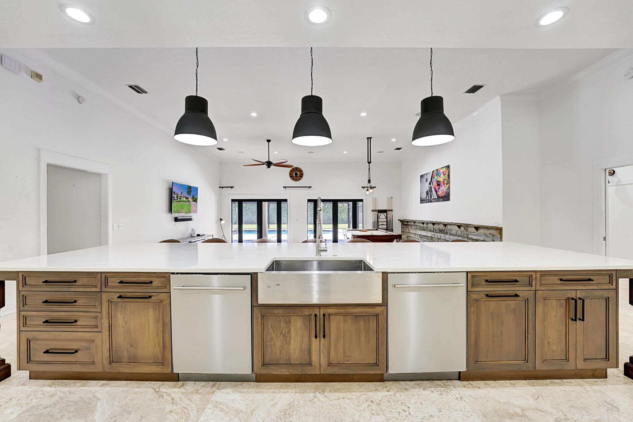 2386 Sunderland Ave Wellington, FL 33414