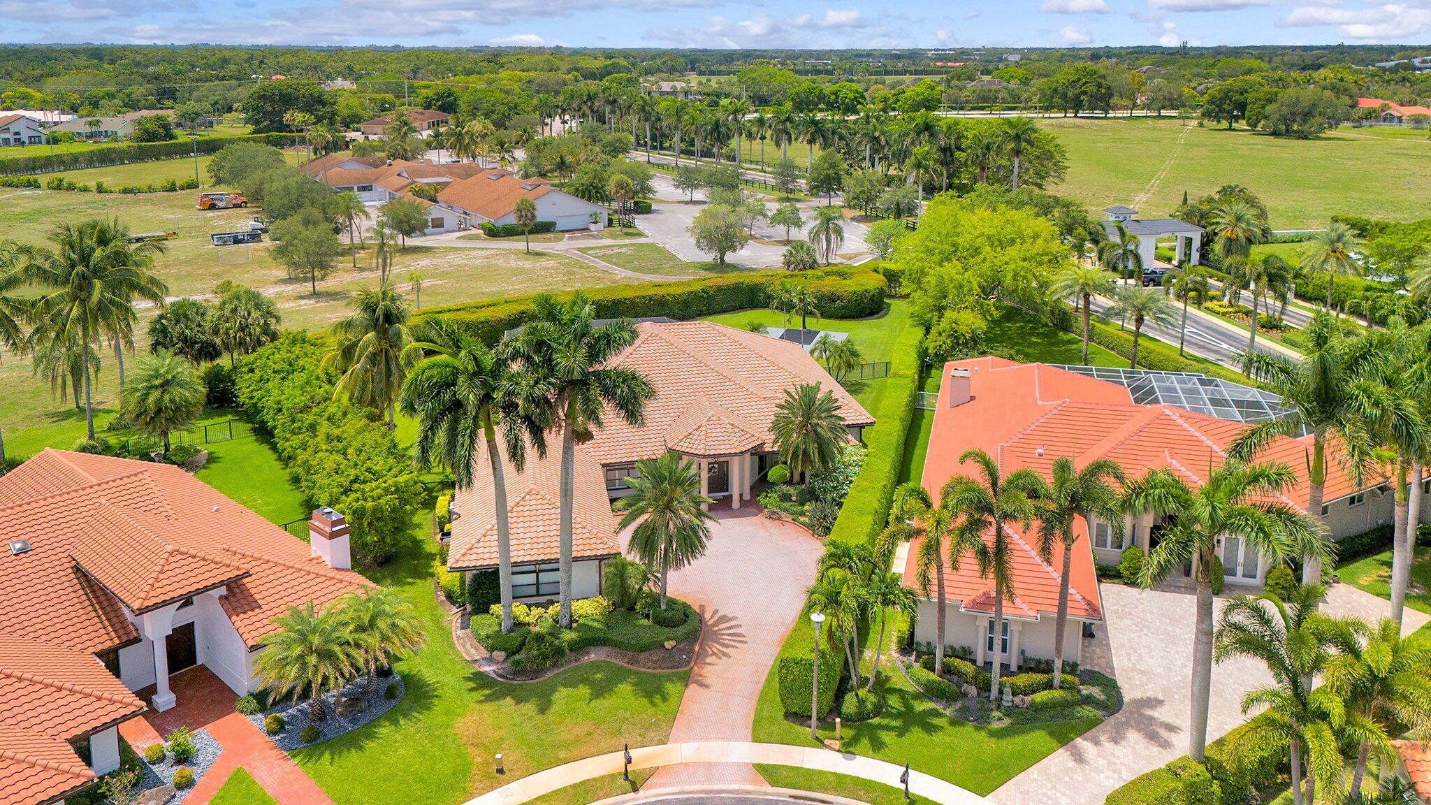 2386 Sunderland Ave Wellington, FL 33414