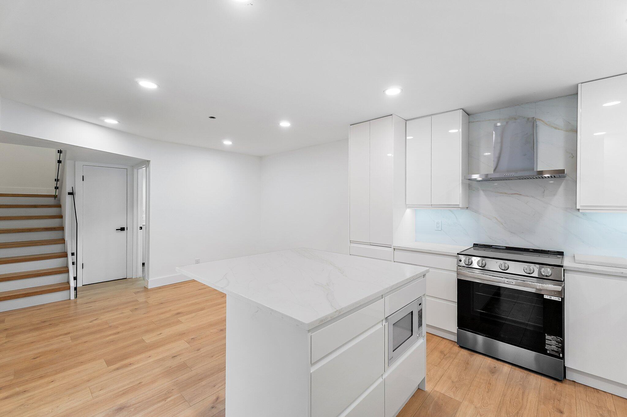 1420 Ocean #7c Jupiter, FL 33477