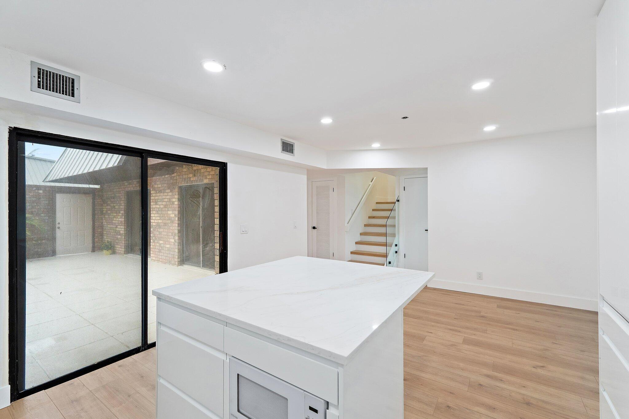 1420 Ocean #7c Jupiter, FL 33477