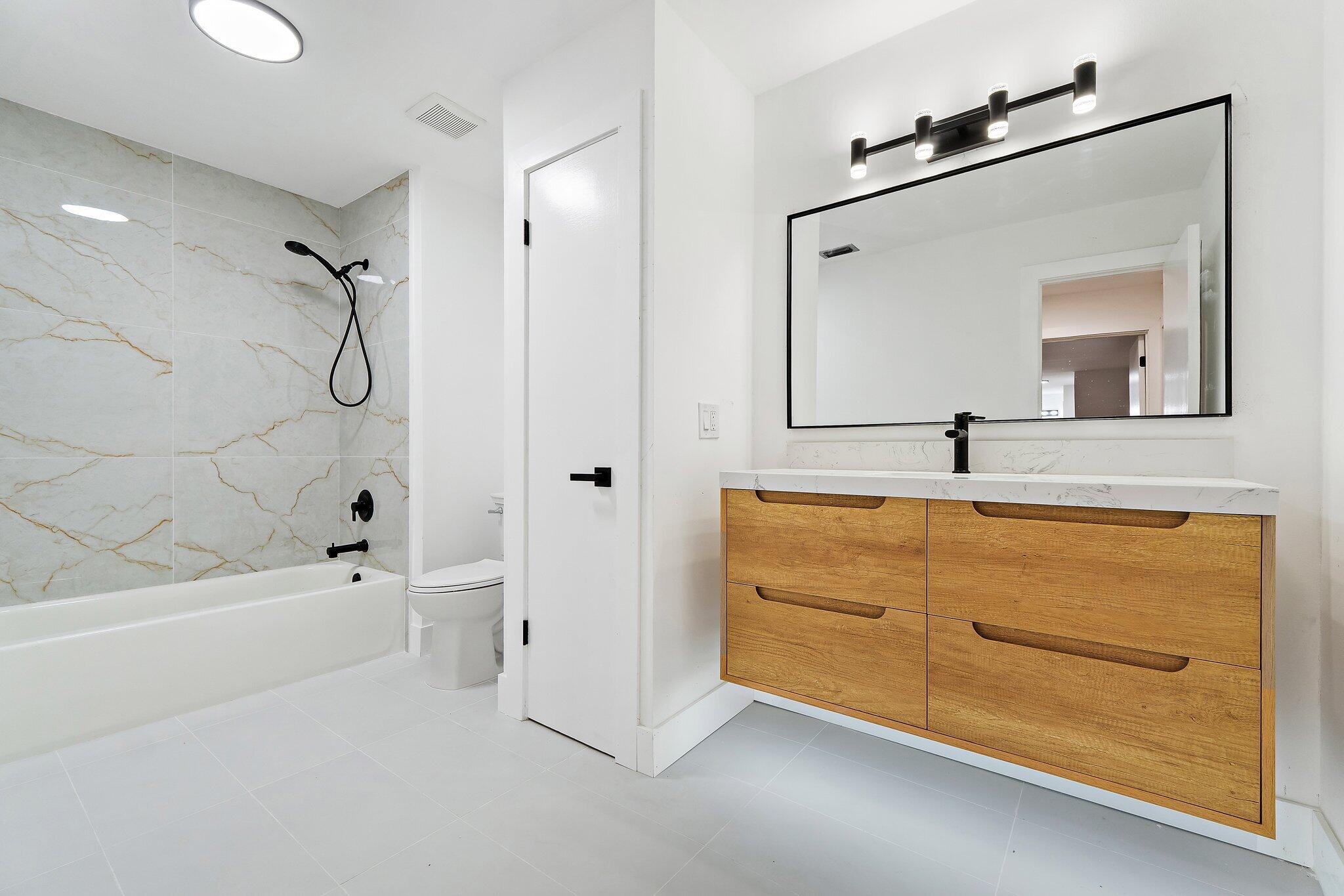 1420 Ocean #7c Jupiter, FL 33477