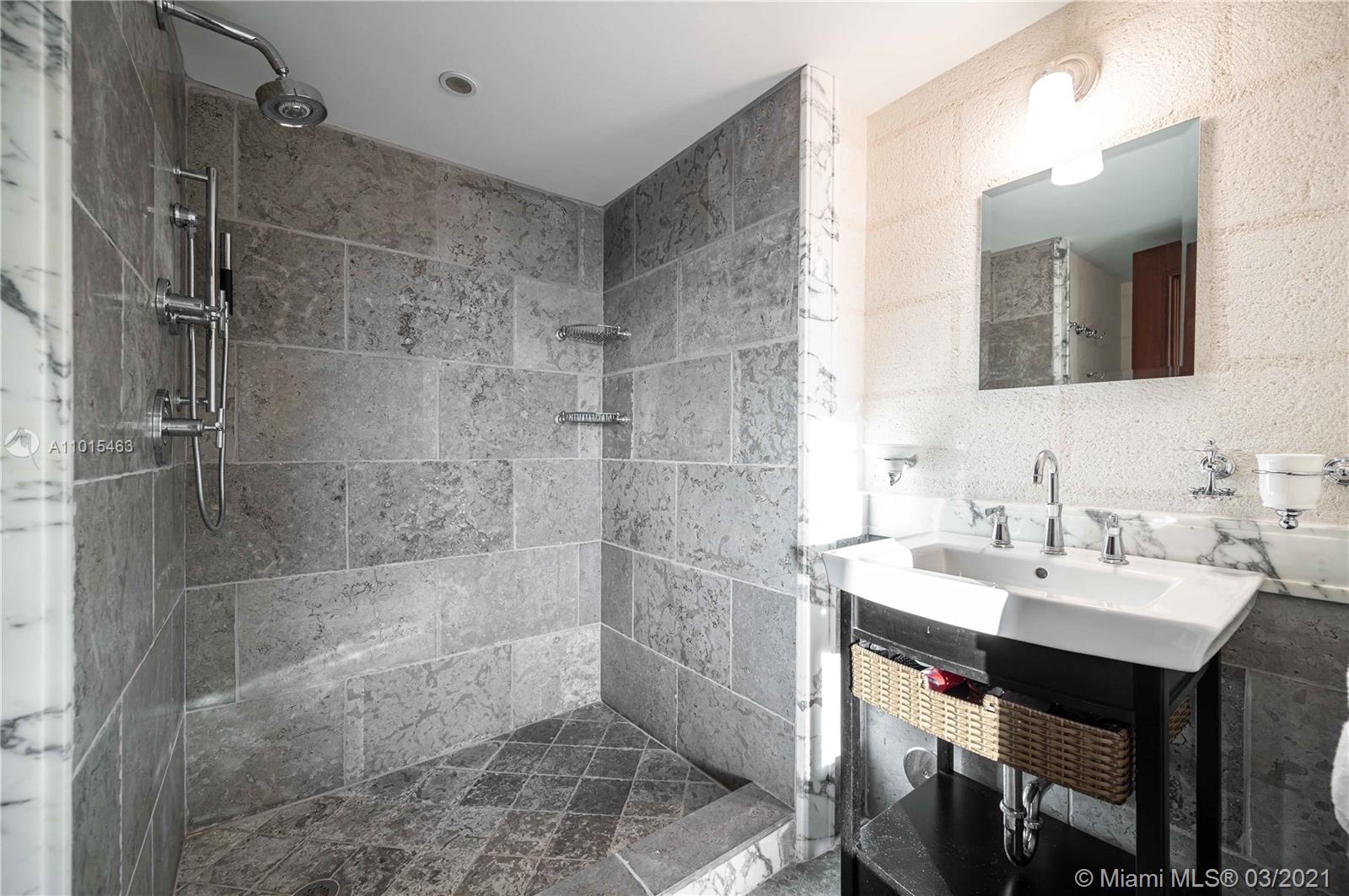 2951 S Bayshore Dr #PH-1 Miami, FL 33133