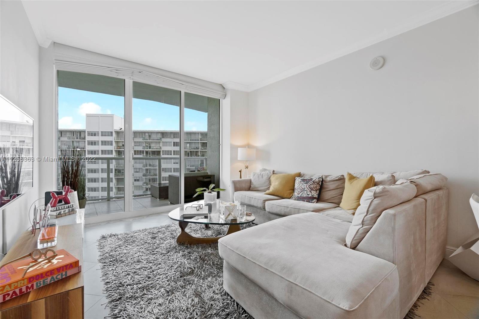 218 SE 14th St #1003 Miami, FL 33131