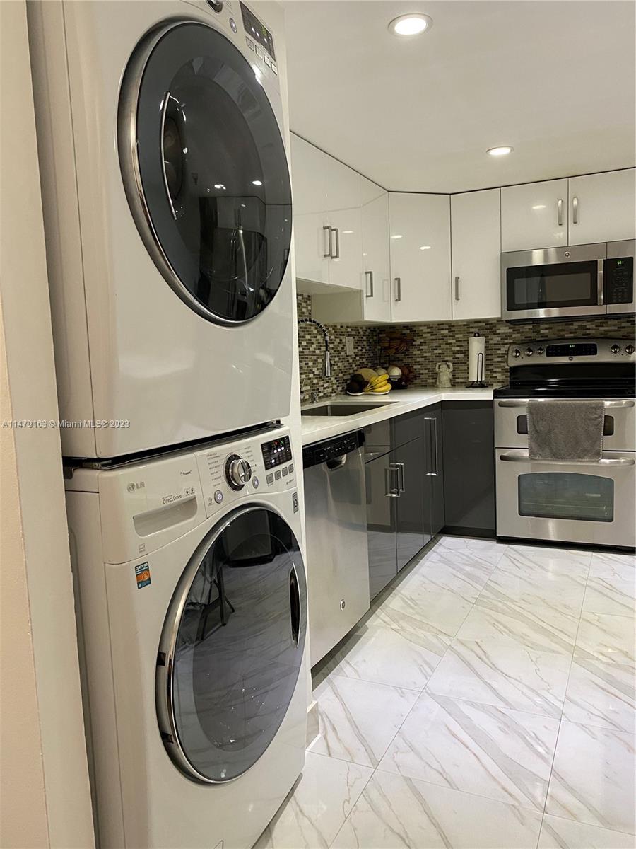 image Winston Towers 70013